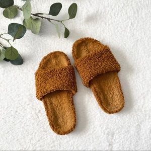 Unbranded | rust cozy Sherpa slides slippers